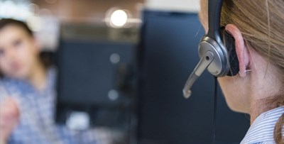 customer-experience-main-hero-400b